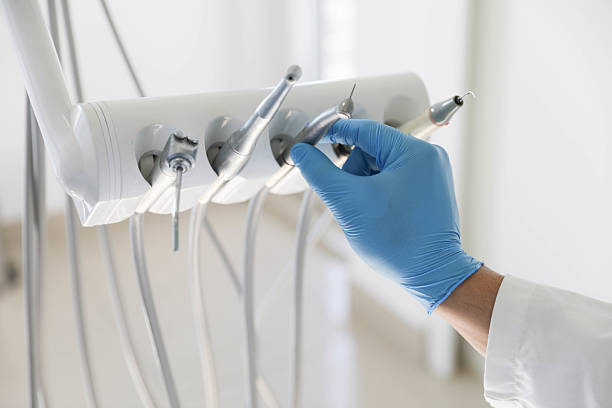 Professional Emergency Dentist technician working in Potomac Heights, MD
